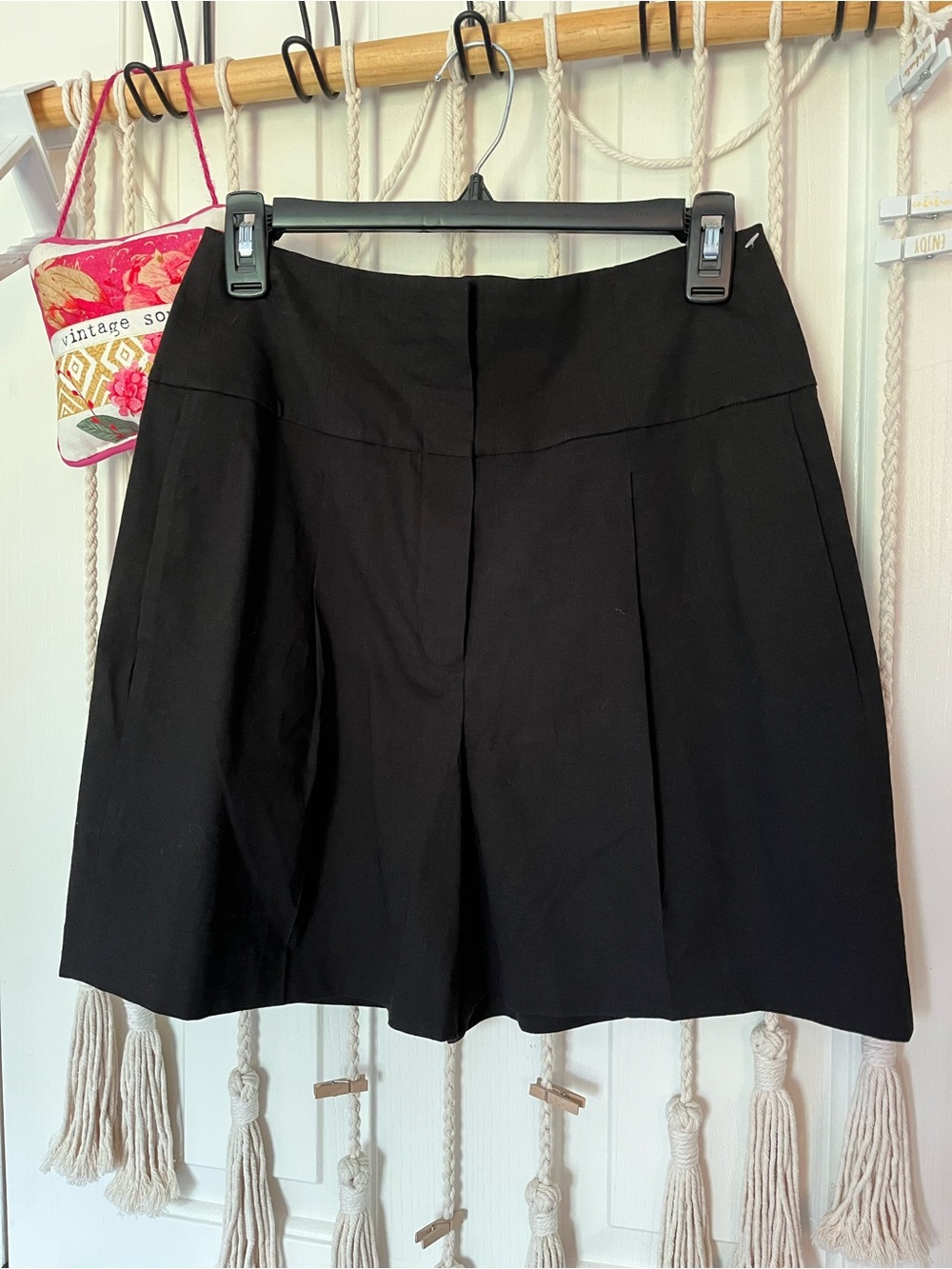 NWT Theory Linen Black Pleated High Waist Shorts 4